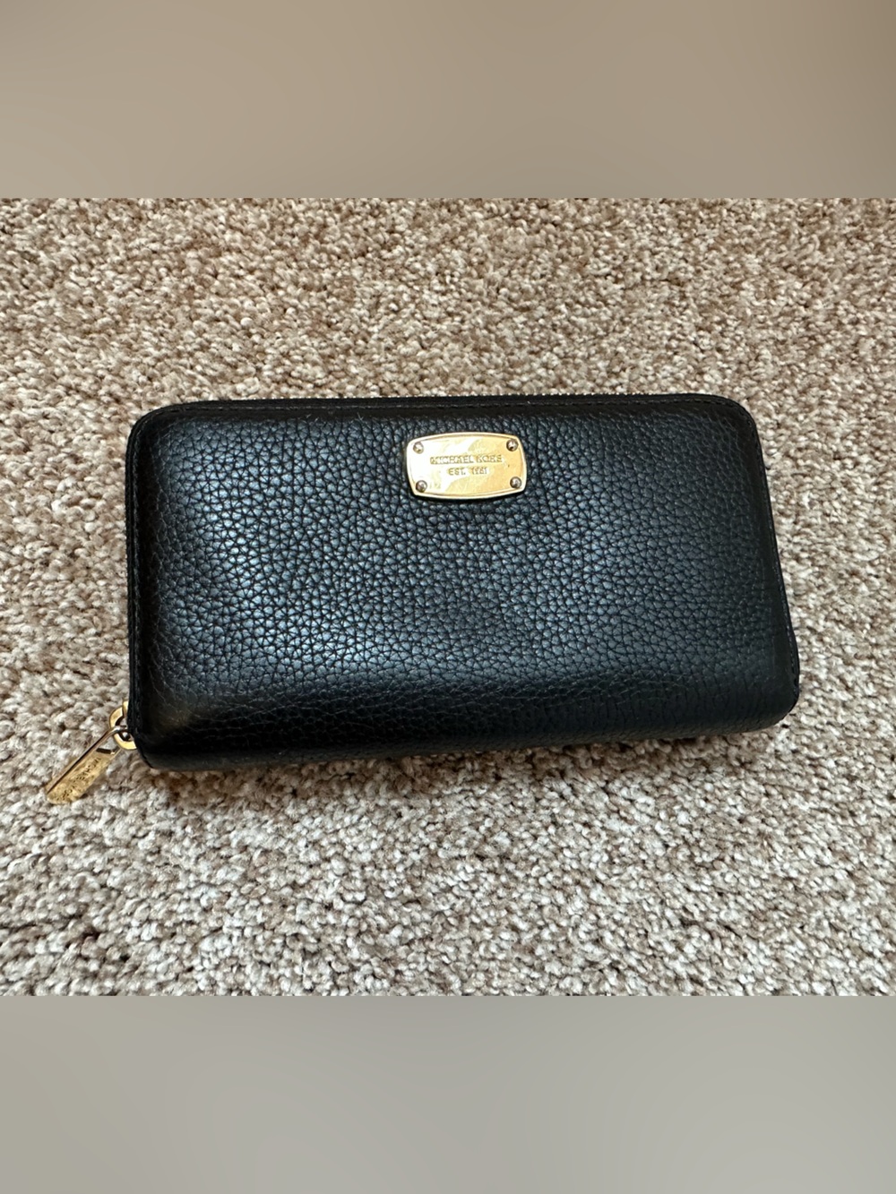 Michael Kors Black Pebbled Leather Zippy Wallet